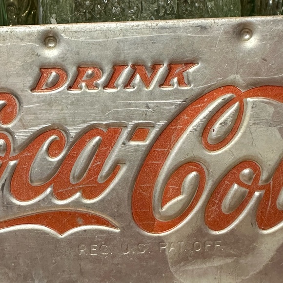 Vintage Coca-Cola Metal 6 pack bottle carrying container. - Picture 6 of 10